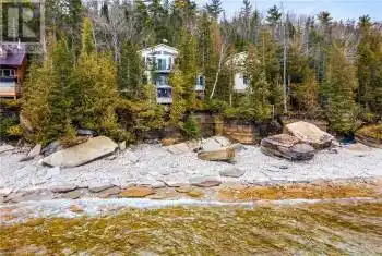 18 CAPE CHIN NORTH SHORE Road, North Bruce Peninsula, Ontario N0H1Z0, 3 Bedrooms Bedrooms, ,1 BathroomBathrooms,All Houses,For Sale,CAPE CHIN NORTH SHORE,40547280