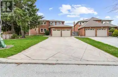 3538 Crescent Mississauga Ontario L5L4Y8