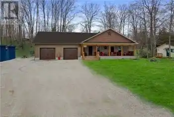 434 D Line, Sauble Beach, Ontario N0H2G0, 3 Bedrooms Bedrooms, ,2 BathroomsBathrooms,All Houses,For Sale,D,40580080