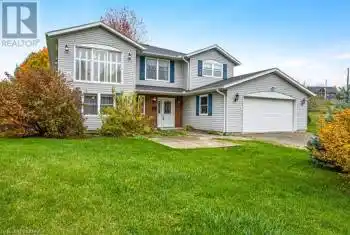 28 MOUNTAIN VIEW Lane, Westport, Ontario K0G1X0, 4 Bedrooms Bedrooms, ,3 BathroomsBathrooms,All Houses,For Sale,MOUNTAIN VIEW,40579788