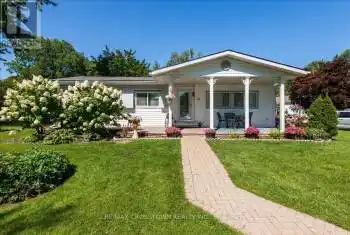 23 Recreation Dr, Innisfil, Ontario L9S 1N5, 2 Bedrooms Bedrooms, 7 Rooms Rooms,1 BathroomBathrooms,Commercial,Sold,Recreation,N8305130