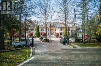 38 Court Vaughan Ontario L4L2Z2