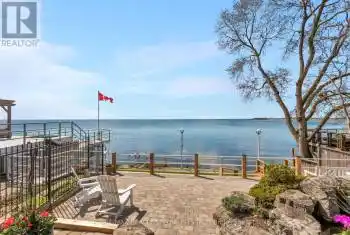 327A Lake Promenade, Toronto (Long Branch), Ontario M8W1A6, 4 Bedrooms Bedrooms, ,4 BathroomsBathrooms,All Houses,For Sale,Lake Promenade,W8308060