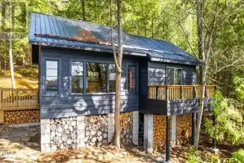 12865 LITTLE HAWK - SOUTH SHORE, Haliburton, Ontario K0M1J1, 2 Bedrooms Bedrooms, ,All Houses,For Sale,LITTLE HAWK - SOUTH SHORE,40585576