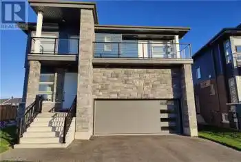 125 SEBASTIAN Street, The Blue Mountains, Ontario N0H1J0, 4 Bedrooms Bedrooms, ,5 BathroomsBathrooms,All Houses,For Rent,SEBASTIAN,40584595