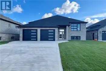 423 RIDGE Street, Port Elgin, Ontario N0H2C3, 5 Bedrooms Bedrooms, ,3 BathroomsBathrooms,All Houses,For Sale,RIDGE,40574601