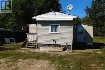 4280 Henderson Road, North Frontenac, Ontario K0H1B0, 3 Bedrooms Bedrooms, ,1 BathroomBathrooms,Commercial,For Sale,Henderson,X8394802