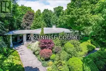 7 Sunrise Court, Cobourg, Ontario K9A0W7, 5 Bedrooms Bedrooms, ,3 BathroomsBathrooms,All Houses,For Sale,Sunrise,X8403462