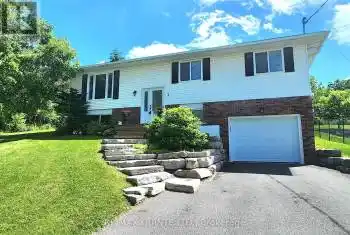 3 Cumberland Street, Prince Edward County (Picton), Ontario K0K2T0, 3 Bedrooms Bedrooms, ,2 BathroomsBathrooms,All Houses,For Sale,Cumberland,X8412996