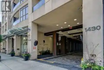 1430 Yonge Street Unit# 302, Toronto (Yonge-St. Clair), Ontario M4T1Y6, 2 Bedrooms Bedrooms, ,2 BathroomsBathrooms,Condo,For Sale,Yonge,C8378868