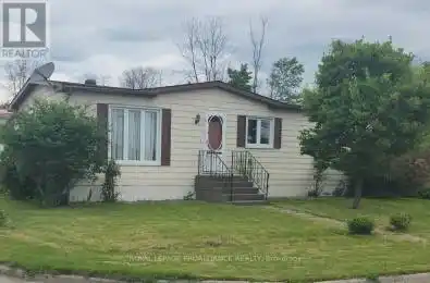 4 Boulevard Quinte West Ontario K8N4Z3