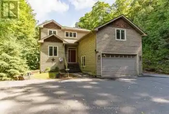 1066 Tally-Ho Winter Park Road, Lake of Bays, Ontario P1H2J6, 5 Bedrooms Bedrooms, ,3 BathroomsBathrooms,All Houses,For Sale,Tally-Ho Winter Park,X8445572