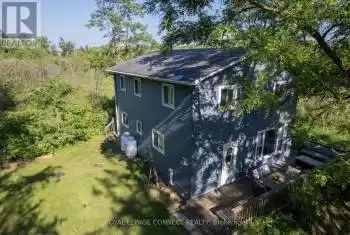 1049 Johnston Road, Central Frontenac, Ontario K0H1B0, 4 Bedrooms Bedrooms, ,2 BathroomsBathrooms,All Houses,For Sale,Johnston,X8465138