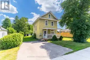 14 Lorne Avenue, Collingwood, Ontario L9Y2B6, 4 Bedrooms Bedrooms, ,2 BathroomsBathrooms,All Houses,For Sale,Lorne,S8475868