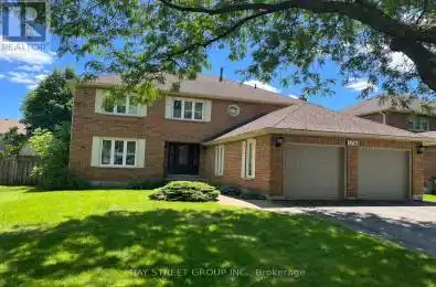 1744 Crescent Mississauga Ontario L5M3H3