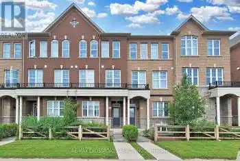 10610 Bathurst Street, Vaughan (Patterson), Ontario L6A4B6, 4 Bedrooms Bedrooms, ,4 BathroomsBathrooms,All Houses,For Sale,Bathurst,N8488104