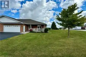 7 CAMPBELL Crescent, Mildmay, Ontario N0G2J0, 3 Bedrooms Bedrooms, ,3 BathroomsBathrooms,All Houses,For Sale,CAMPBELL,40614457