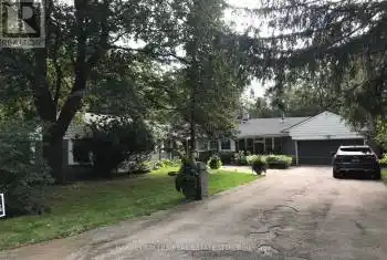 1 Country Lane, Toronto (Bridle Path-Sunnybrook-York Mills), Ontario M2L1E1, 3 Bedrooms Bedrooms, ,3 BathroomsBathrooms,All Houses,For Sale,Country,C5752376