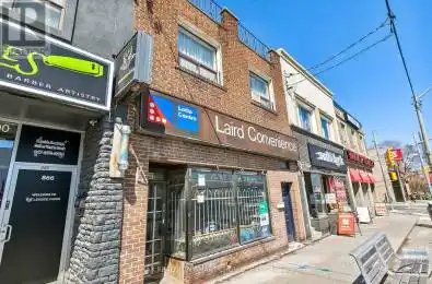 868 Avenue Toronto C11 Ontario M4G2L1