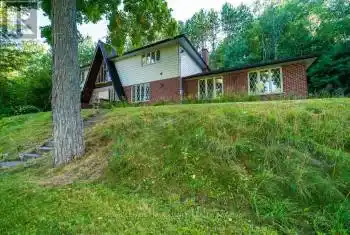 17100 Highway 41, Addington Highlands, Ontario K0H1K0, 5 Bedrooms Bedrooms, ,4 BathroomsBathrooms,All Houses,For Sale,Highway 41,X8424988