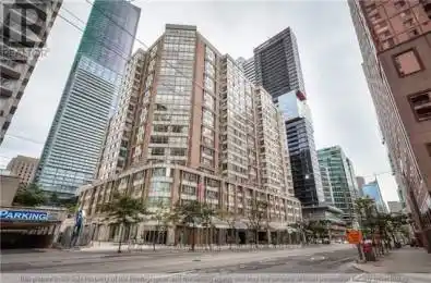 717 Street Unit 1002 Toronto C01 Ontario M5G2J9