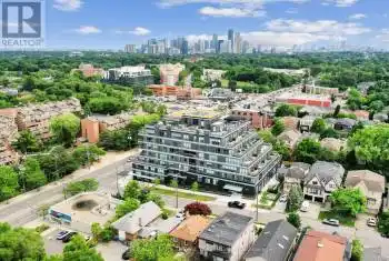 355 Bedford Park Avenue Unit# 201, Toronto (Bedford Park-Nortown), Ontario M5M0A5, 2 Bedrooms Bedrooms, ,3 BathroomsBathrooms,Condo,For Sale,Bedford Park,C8479374