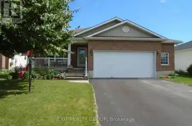 30 Drive Prince Edward County Ontario K0K3L0