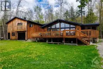 6 BLUFF POINT Drive, Greater Madawaska (542 - Greater Madawaska), Ontario K0J1H0, 5 Bedrooms Bedrooms, ,2 BathroomsBathrooms,All Houses,For Sale,Calabogie,BLUFF POINT,X9516119