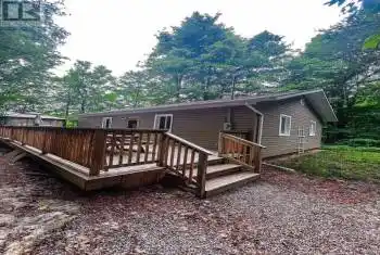 1820 Trappers Trail Road, Dysart et al, Ontario K0M1S0, 3 Bedrooms Bedrooms, ,1 BathroomBathrooms,All Houses,For Sale,Trappers Trail,X9035793