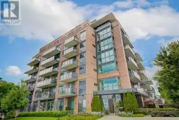 3 Southvale Drive Unit# Ph701, Toronto (Leaside), Ontario M4G1G2, 3 Bedrooms Bedrooms, ,2 BathroomsBathrooms,Condo,For Sale,Southvale,C9036562