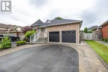 215 Niagara Dr, Oshawa, Ontario L1G 8A8, 3 Bedrooms Bedrooms, 7 Rooms Rooms,3 BathroomsBathrooms,All Houses,Sold,Niagara,E9039225