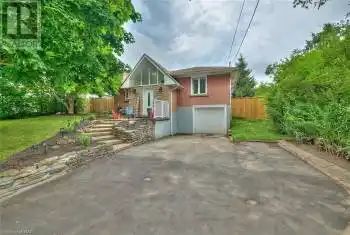 35 PARKDALE Place, Welland, Ontario L3C4H3, 4 Bedrooms Bedrooms, ,3 BathroomsBathrooms,All Houses,For Sale,PARKDALE,40620760