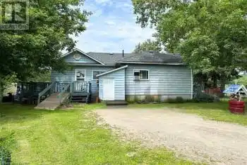 1440 MOUNTAIN GROVE Road, Mountain Grove, Ontario K0H2E0, 3 Bedrooms Bedrooms, ,2 BathroomsBathrooms,All Houses,For Sale,MOUNTAIN GROVE,40620909