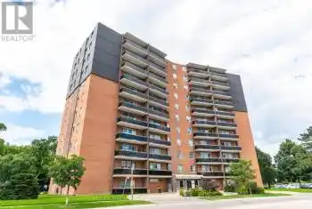 3145 Queen Frederica Drive Unit# 802, Mississauga (Applewood), Ontario L4Y3A7, 2 Bedrooms Bedrooms, ,1 BathroomBathrooms,Condo,For Sale,Queen Frederica,W9040302