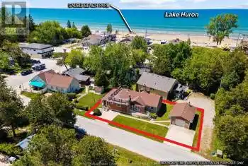 6 THIRD Avenue, Sauble Beach, Ontario N0H2G0, 3 Bedrooms Bedrooms, ,2 BathroomsBathrooms,All Houses,For Sale,THIRD,24012546