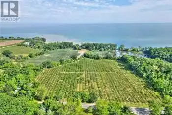 1378 LAKESHORE Road, Niagara-on-the-Lake (101 - Town), Ontario L0S1J0, 2 Bedrooms Bedrooms, ,1 BathroomBathrooms,Commercial,For Sale,LAKESHORE,X9411455