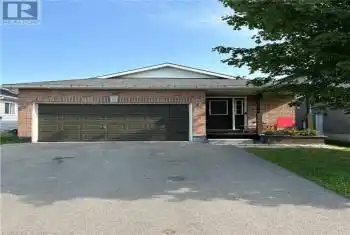 10 LANGRELL Avenue, Tillsonburg, Ontario N4G5X8, 4 Bedrooms Bedrooms, ,2 BathroomsBathrooms,All Houses,For Sale,LANGRELL,40624068