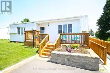 11 EXPLOITS ARM, Innisfil, Ontario L9S 1N8, 2 Bedrooms Bedrooms, 6 Rooms Rooms,1 BathroomBathrooms,Commercial,Sold,EXPLOITS ARM,N9229690