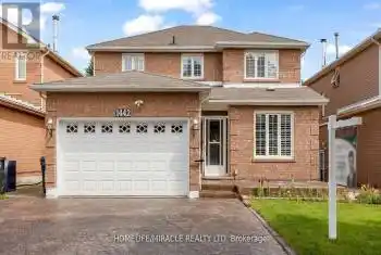 1442 Emerson Lane, Mississauga, Ontario L5V 1L6, 4 Bedrooms Bedrooms, 12 Rooms Rooms,4 BathroomsBathrooms,All Houses,Sold,Emerson,W9230970