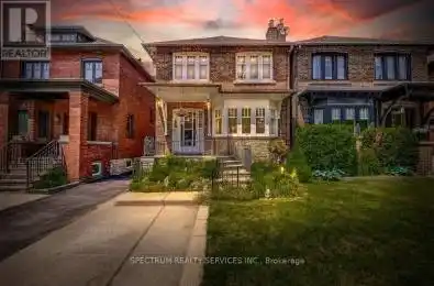 10 Gardens Toronto W02 Ontario M6S2B6