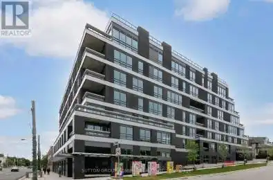 355 Park Unit 205 Toronto C04 Ontario M5M1J3