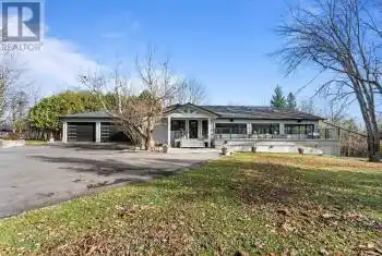 2993 Innisfil Beach Road, Innisfil, Ontario L9S4C3, 4 Bedrooms Bedrooms, ,4 BathroomsBathrooms,All Houses,For Sale,Innisfil Beach,N9234220