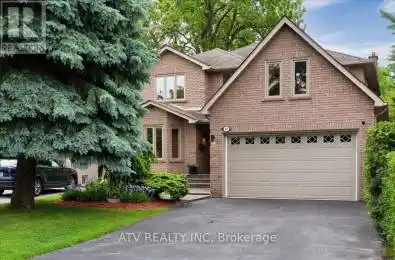 15 Eastglen Crescent Toronto (Islington-City Centre West) Ontario M9B4