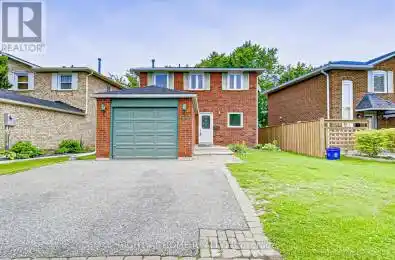 685 Trail Pickering Ontario L1V3Y1