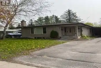 1038 Barnardo Avenue, Peterborough (Northcrest), Ontario K9H5X2, 3 Bedrooms Bedrooms, ,1 BathroomBathrooms,All Houses,For Rent,Barnardo,X9238351