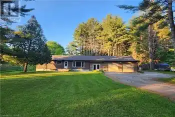 5 WILLIAM Street, Bracebridge, Ontario P1L0A1, 6 Bedrooms Bedrooms, ,3 BathroomsBathrooms,All Houses,For Sale,WILLIAM,40629254