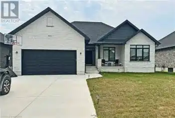 366 MCLEAN Crescent, Saugeen Shores, Ontario N0H2C3, 5 Bedrooms Bedrooms, ,3 BathroomsBathrooms,All Houses,For Sale,MCLEAN,40629387