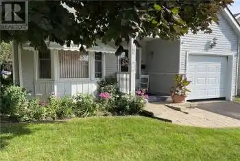 1 EDWIN Crescent, Tillsonburg, Ontario N4G5H1, 2 Bedrooms Bedrooms, ,2 BathroomsBathrooms,All Houses,For Rent,EDWIN,40628530