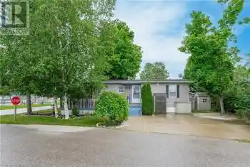 40 BULLFROG DRIVE PVT Drive, Puslinch, Ontario N0B2J0, 2 Bedrooms Bedrooms, ,2 BathroomsBathrooms,All Houses,For Sale,BULLFROG DRIVE PVT,40628061