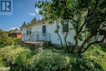 104 ANN Street, Bracebridge, Ontario P1L1M1, 3 Bedrooms Bedrooms, ,1 BathroomBathrooms,All Houses,For Sale,ANN,40628824